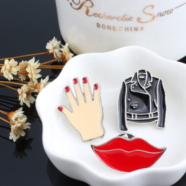 Fashion Ladies Brooch Men's Jackets Red Nails Hand Lipstick Heart Gesture Girl Pins Metal Badge Clothing Accessories Women Jewel - Image 2