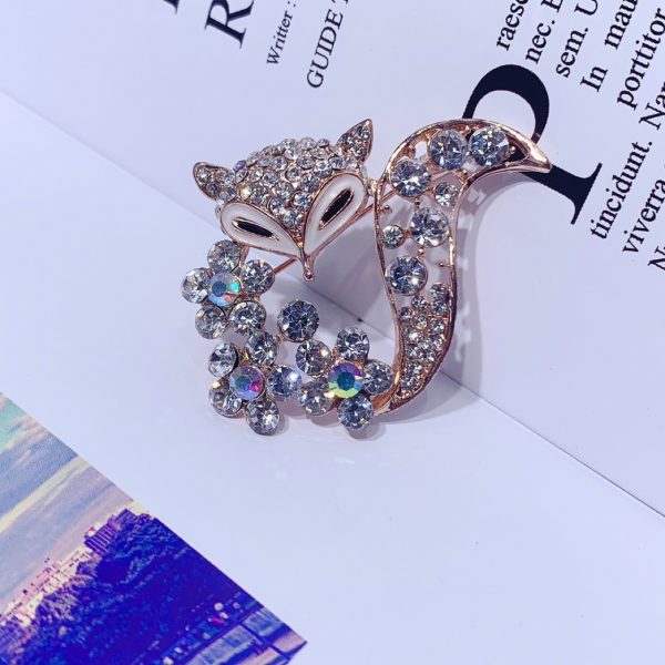 Korean version zircon fox animal brooch pin for woman fashion sweater coat hat scarf clothing accessories luxury banquet jewelry - Image 6