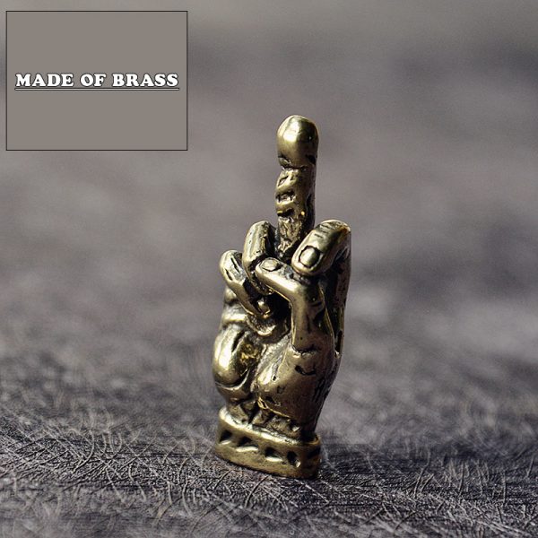 Mini Brass Hands Finger Up Statue Portable Punk Style Decoration Ornament Sculpture Home Office Desk Ornament Funny Toy Gift - Image 2