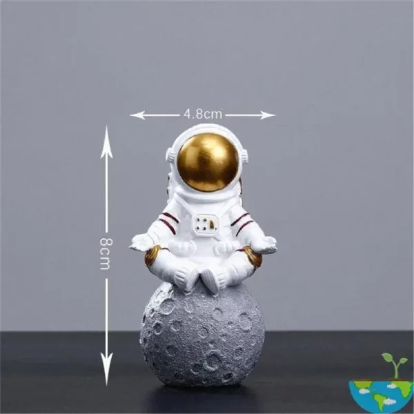 Desk Astronaut Statue: miniature figure - Image 6